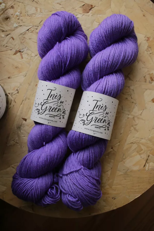 laine violet,laine violette,echeveau violet,tricot violet,bonbons à la violette